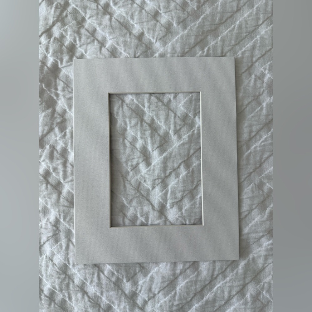 New Pottery Barn White Photo Mat Frame
